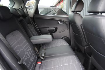 Voertuigafbeelding 8