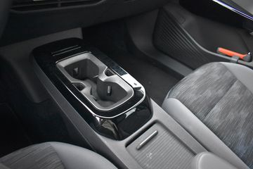 Voertuigafbeelding 34