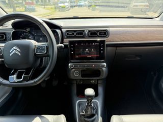 Voertuigafbeelding 10