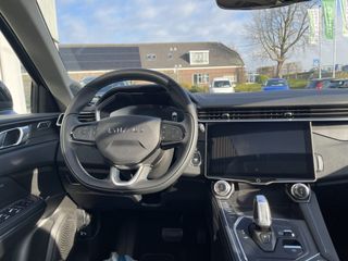 Voertuigafbeelding 12