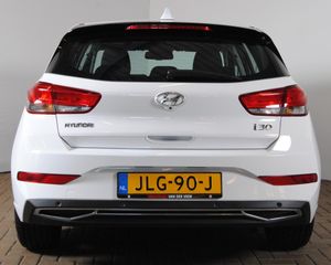 Voertuigafbeelding 6