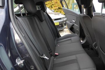 Voertuigafbeelding 14