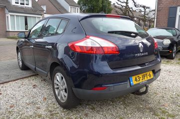 Voertuigafbeelding 3