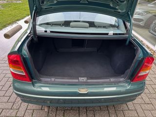 Voertuigafbeelding 9