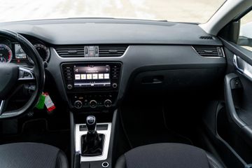 Voertuigafbeelding 19