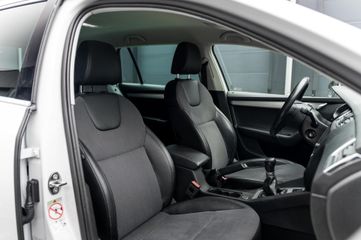 Voertuigafbeelding 27