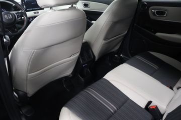 Voertuigafbeelding 11