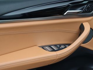 Voertuigafbeelding 42