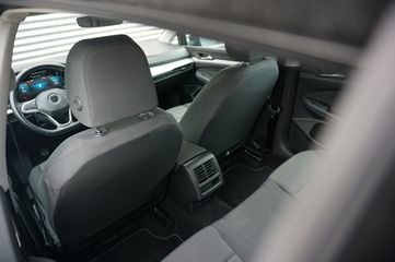 Voertuigafbeelding 12