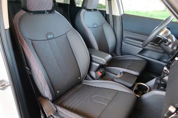 Voertuigafbeelding 12