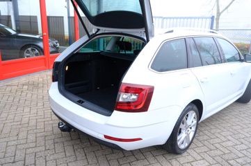 Voertuigafbeelding 9