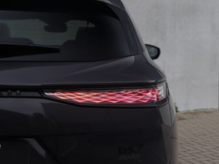 Voertuigafbeelding 10