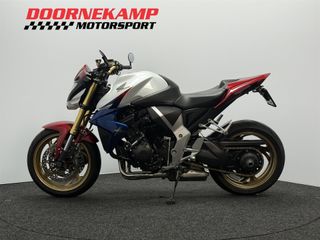 Voertuigafbeelding 8