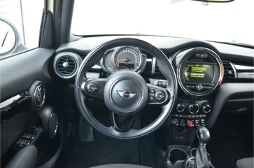 Voertuigafbeelding 12