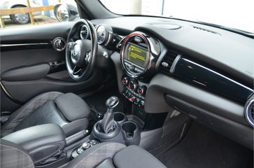 Voertuigafbeelding 9