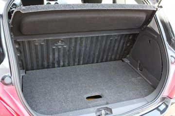 Voertuigafbeelding 8