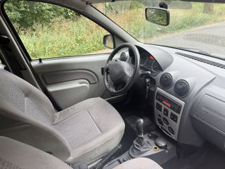 Voertuigafbeelding 23