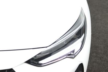 Voertuigafbeelding 32