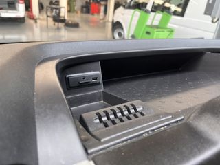 Voertuigafbeelding 37