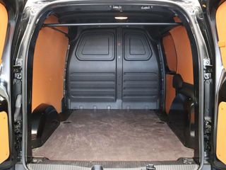 Voertuigafbeelding 6