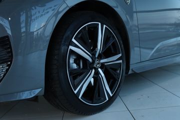 Voertuigafbeelding 6