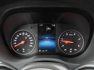 Voertuigafbeelding 8