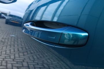 Voertuigafbeelding 8