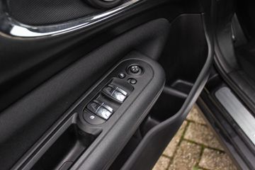 Voertuigafbeelding 33