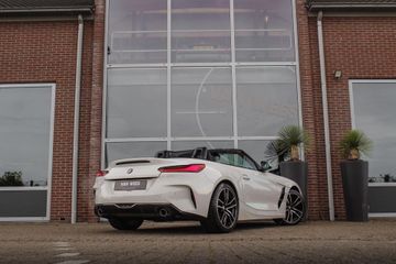 Voertuigafbeelding 4