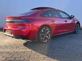 Voertuigafbeelding 4