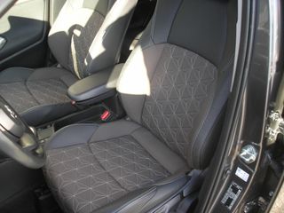 Voertuigafbeelding 6