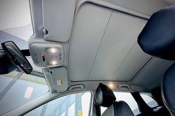 Voertuigafbeelding 16