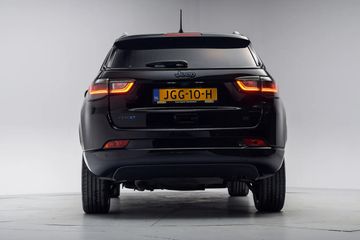 Voertuigafbeelding 36