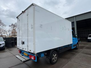 Voertuigafbeelding 4