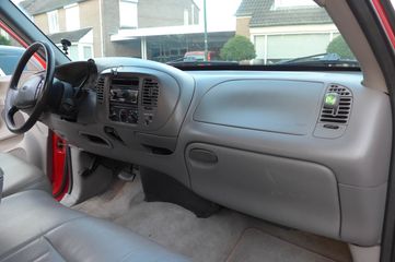 Voertuigafbeelding 11