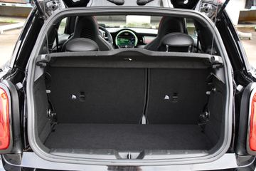 Voertuigafbeelding 37