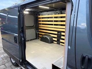 Voertuigafbeelding 11