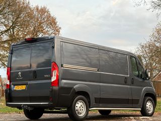 Voertuigafbeelding 3