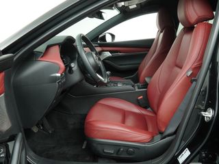 Voertuigafbeelding 12