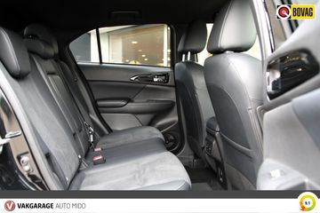 Voertuigafbeelding 12