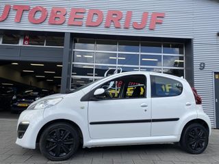 Voertuigafbeelding 5