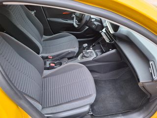 Voertuigafbeelding 4