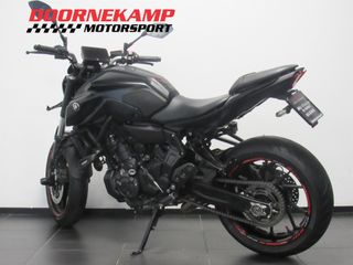 Voertuigafbeelding 4