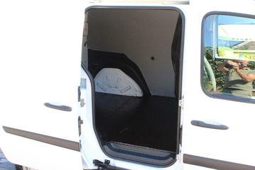 Voertuigafbeelding 12