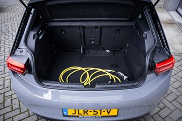 Voertuigafbeelding 9