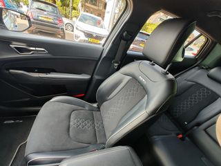 Voertuigafbeelding 32