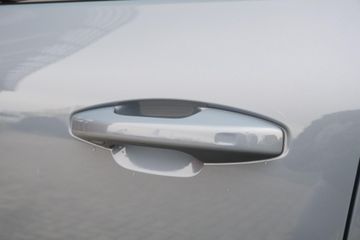 Voertuigafbeelding 8