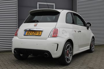 Voertuigafbeelding 3