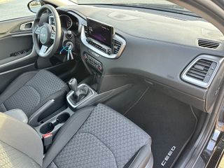 Voertuigafbeelding 8