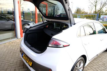 Voertuigafbeelding 8